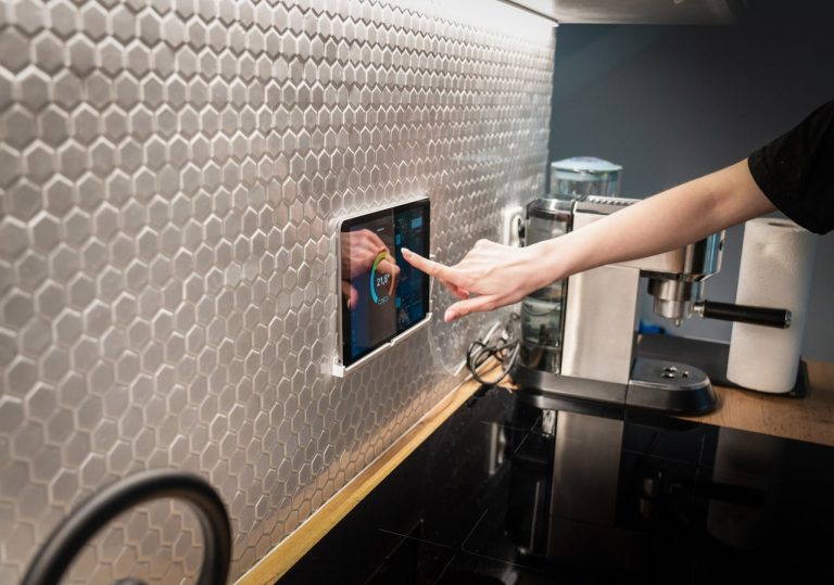 The Ultimate Guide to Choosing the Best Home Smart Devices