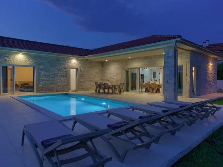 Discovering Your Perfect Escape: Why Modern Travelers Are Choosing Holiday Homes